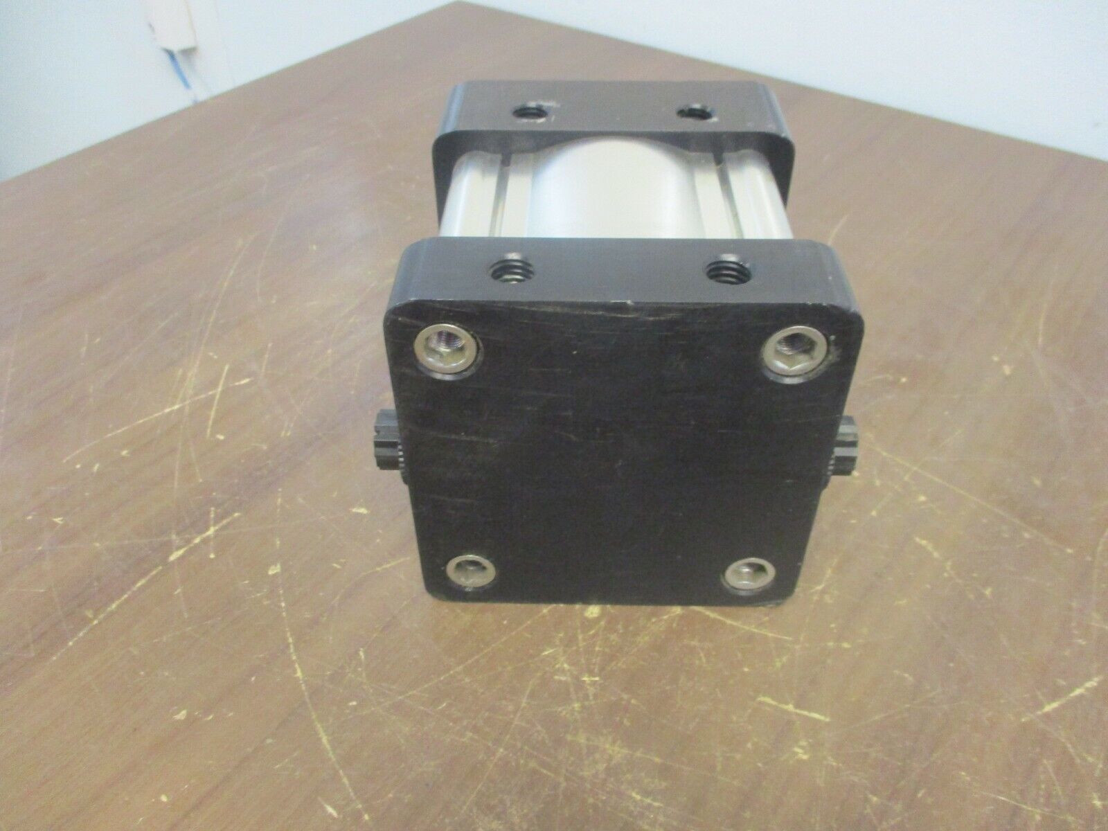 Parker 4MA Series Air Cylinder 04.00 F4MA2US155 1.000 250PSI Used