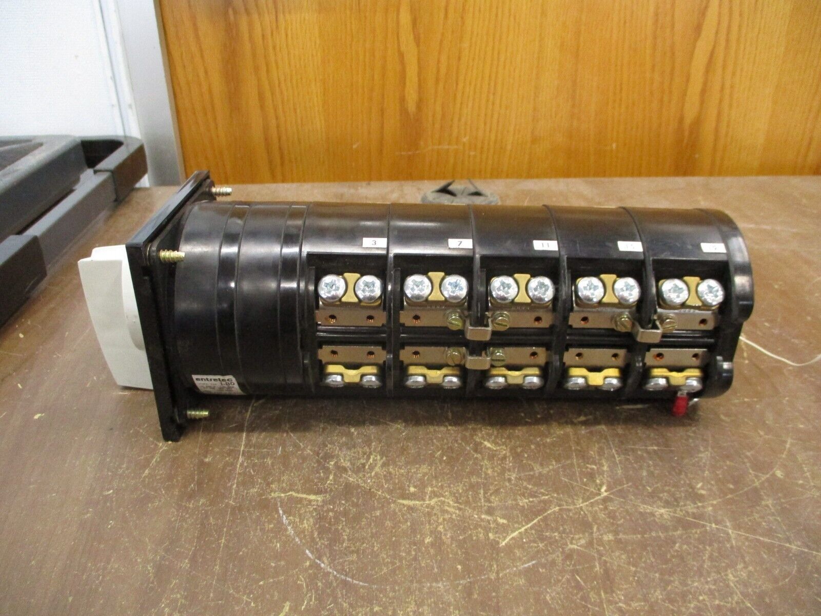 Entrelec Type I-80 UPS Bypass Rotary Switch 360 005 45 80A 600V Used
