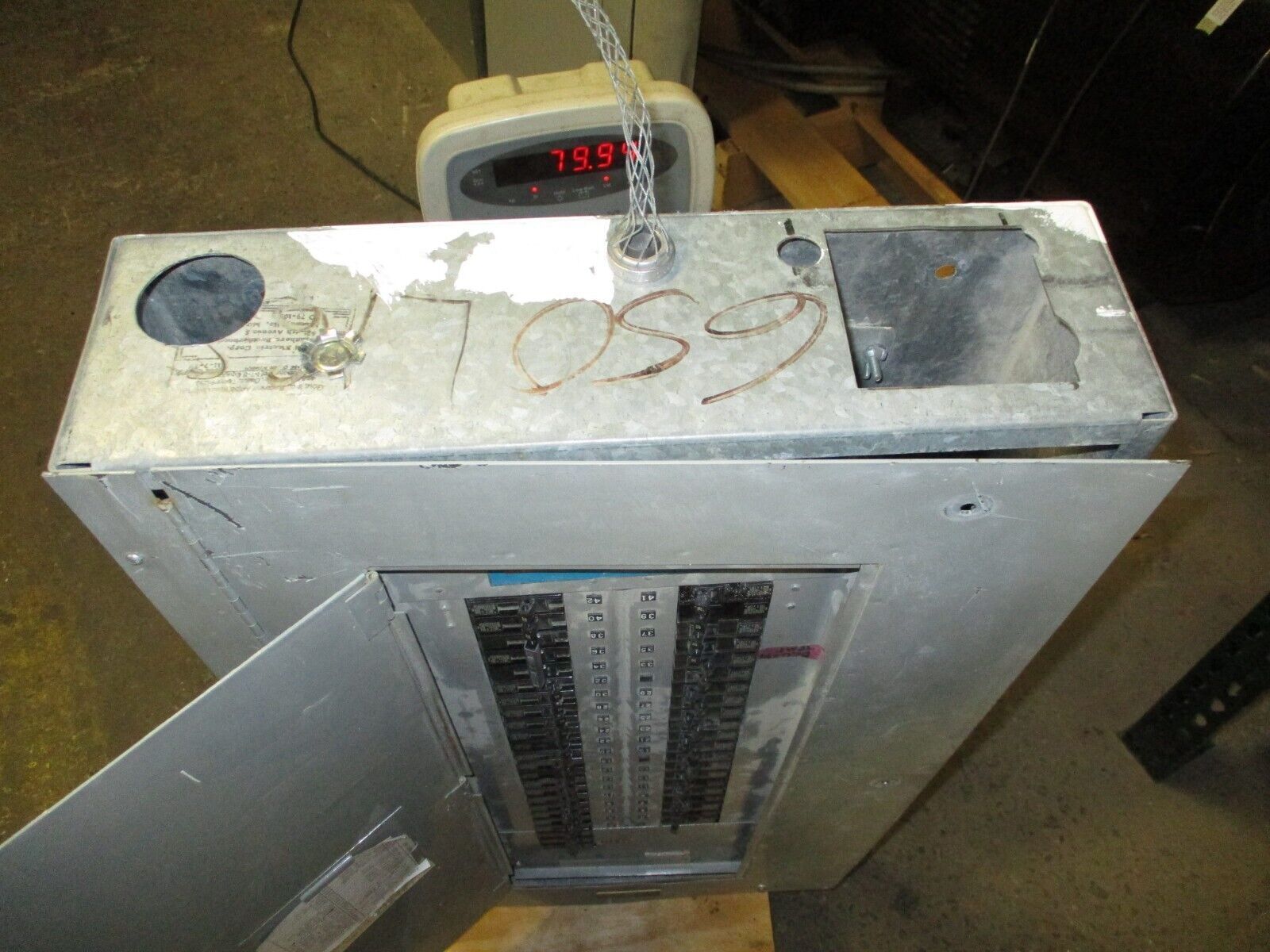 ITE Main Breaker Circuit Breaker Panel NLAB 100A Main 120/208V 3Ph 4W Used