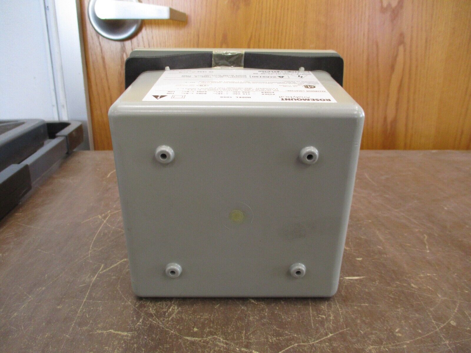 Rosemount Dual Input Analyzer 1056-01-22-38-AN 115/230V 50/60Hz Used