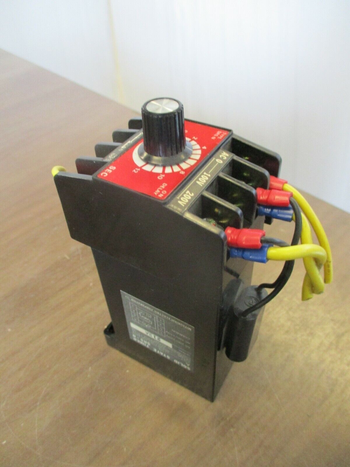 Mitsubishi Solid State Timer SRS-N 100/110V 200/220V Delay: 0.4-12 sec Used