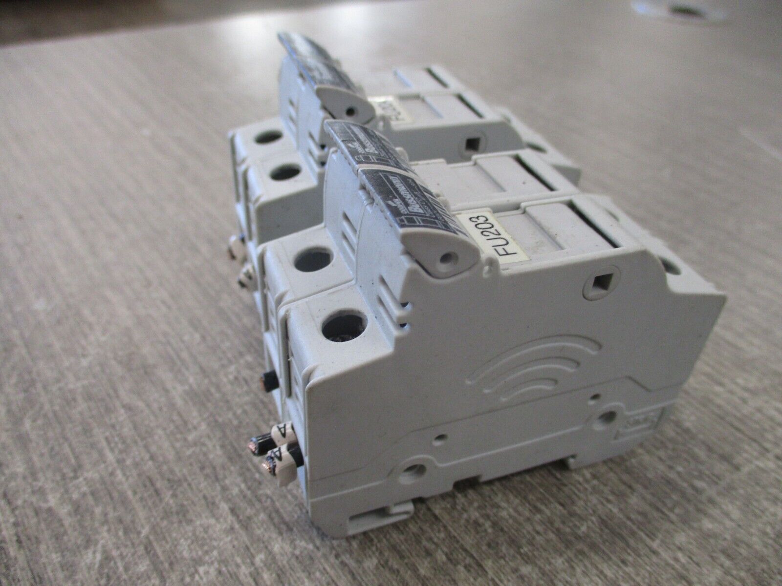 Cooper Bussmann Fuseholder CHCC2 30A 600V 2P *Lot of 2* Used