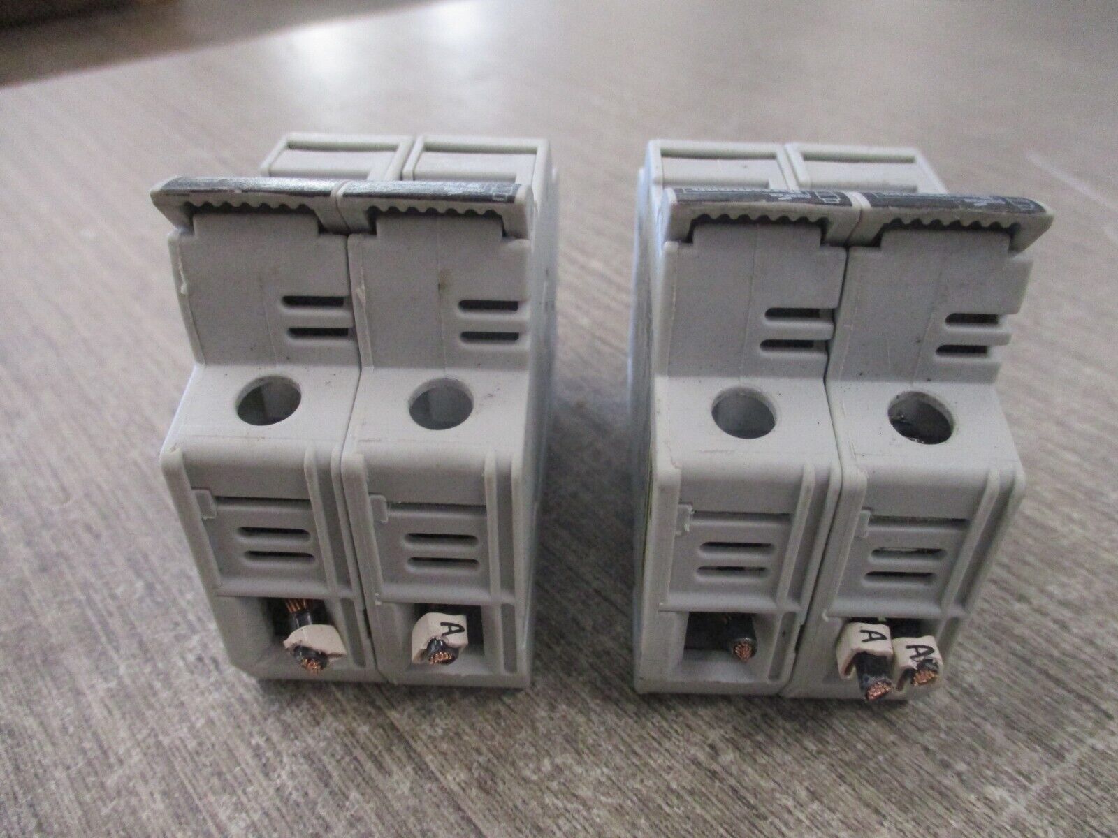 Cooper Bussmann Fuseholder CHCC2 30A 600V 2P *Lot of 2* Used