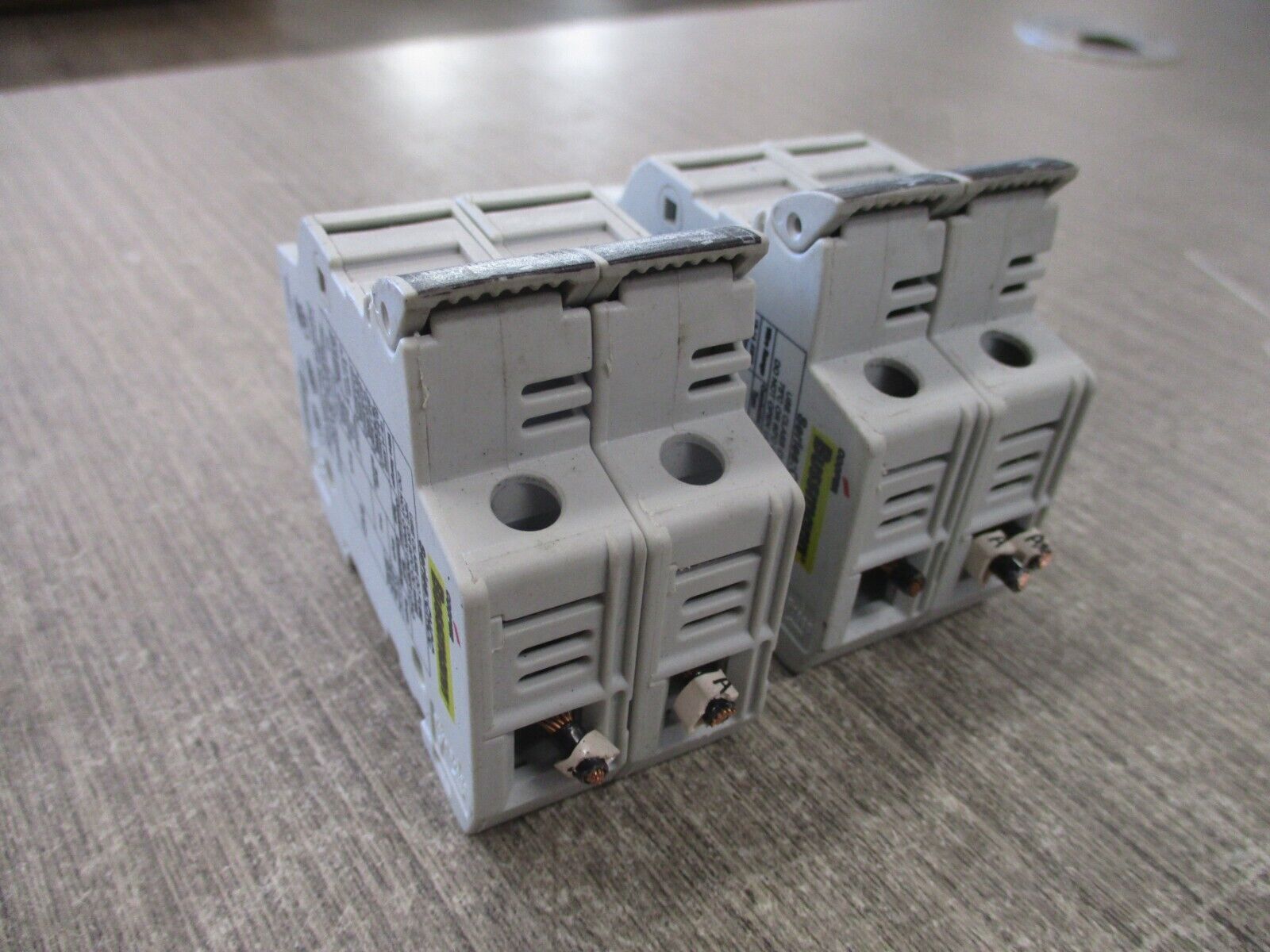 Cooper Bussmann Fuseholder CHCC2 30A 600V 2P *Lot of 2* Used