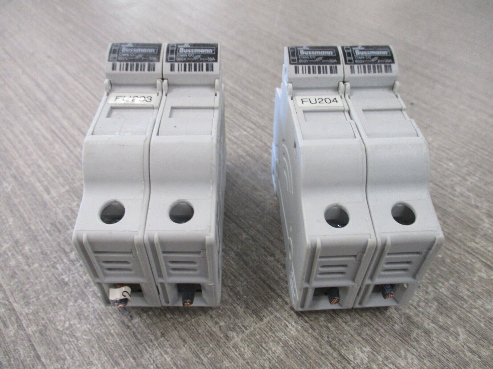 Cooper Bussmann Fuseholder CHCC2 30A 600V 2P *Lot of 2* Used