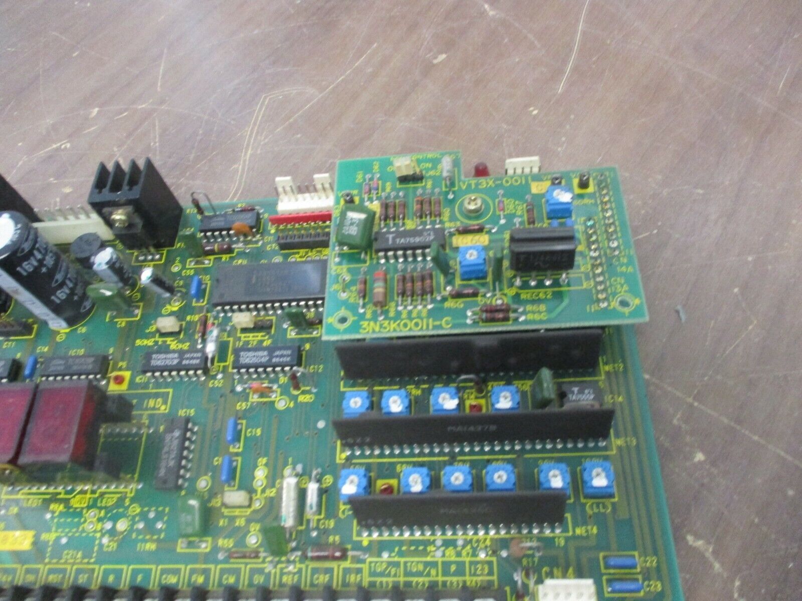 Toshiba Control Board ARNI-889G13 w/ 3N3K0011-C Board Used