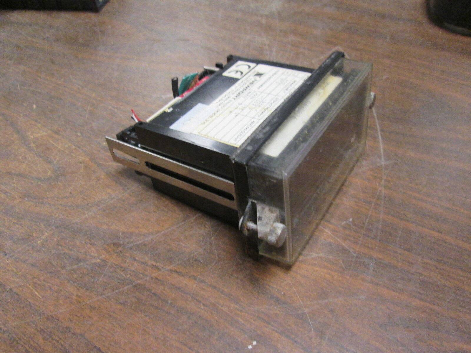 Newport Process Meter 202A-MF 115V 3.7W Range: -328 - +1508°F Used
