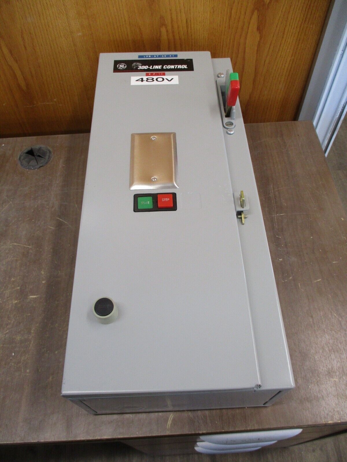 GE Size 0 Breaker Combination CR387B1046AAATBA 115-120V Coil 3A TEC36003 Breaker