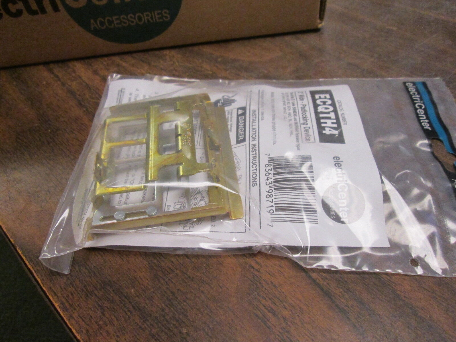 Siemens ElectriCenter Padlocking Device ECQTH4 3" Wide *Box of 18* New Surplus