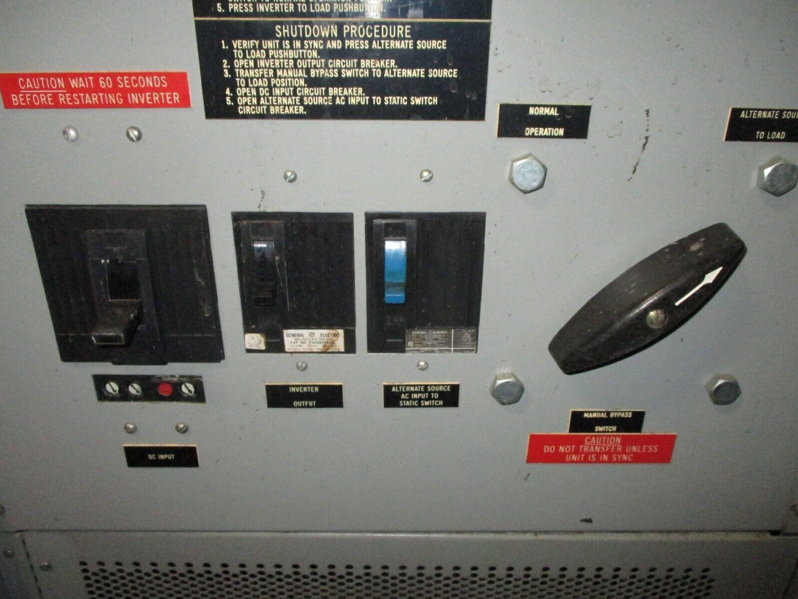 SCI 10 KVA Inverter SS12100T Input: 105-140VDC 130-95A Used