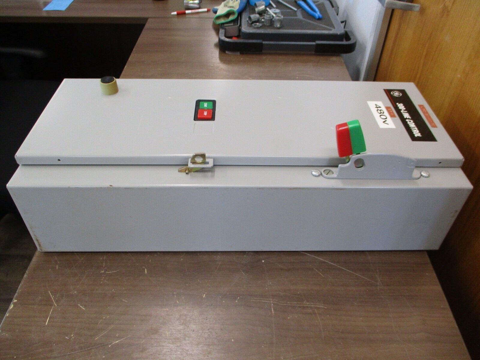 GE Size 0 Breaker Combination CR387B1046AAATBA 115-120V Coil 3A TEC36003 Breaker