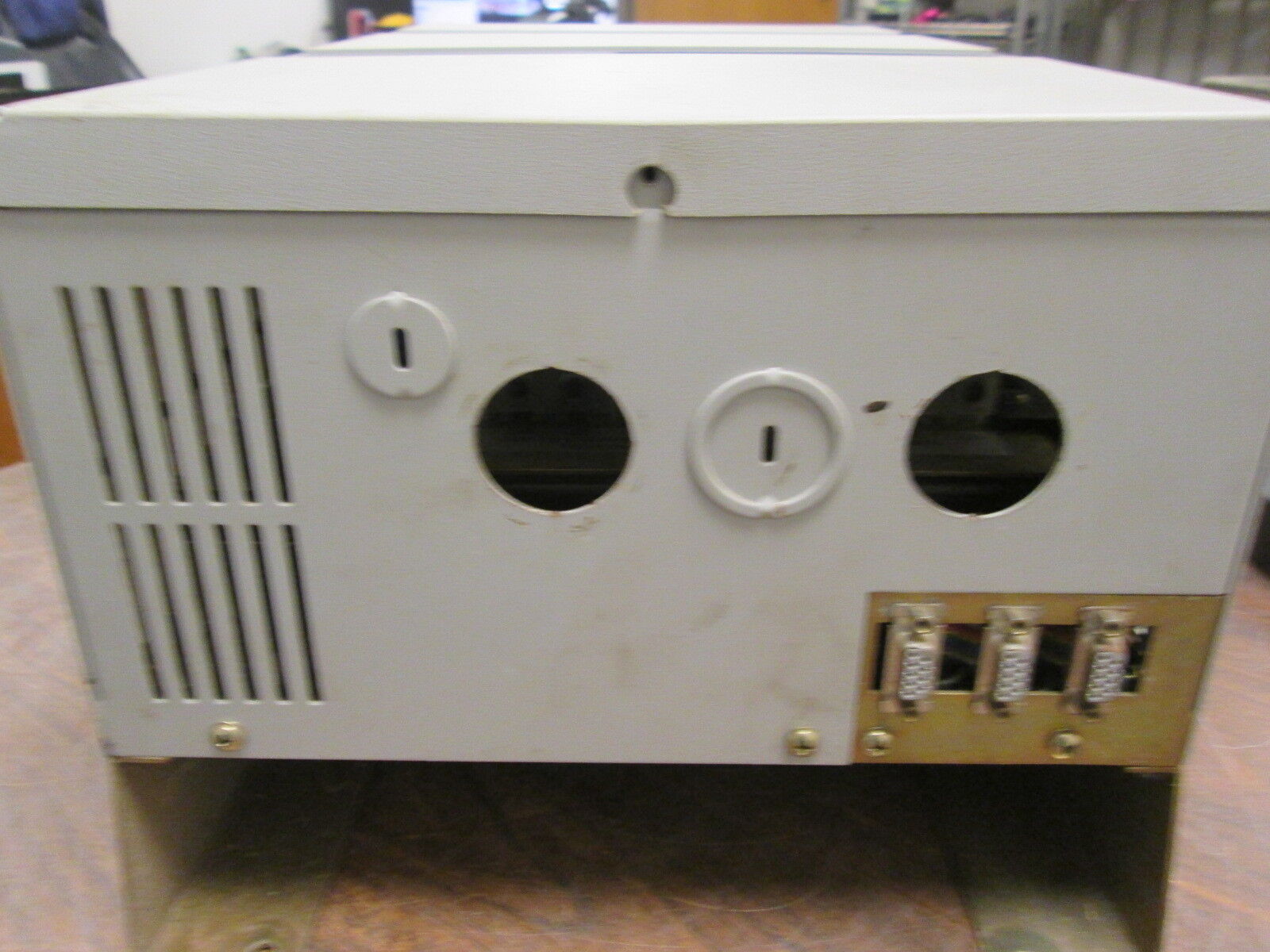 Allen-Bradley 1336 AC Drive 1336-B003-EAD-L3-S1 3HP *No Cover Screw* Used