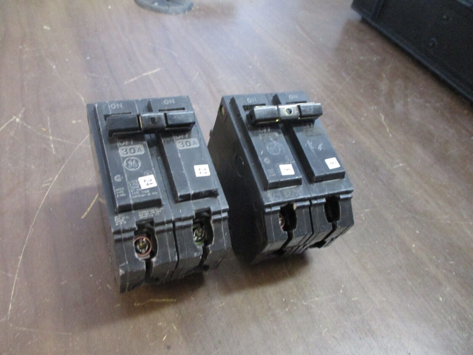 GE Bolt-On Circuit Breaker THQB2130 30A 120/240V 2P *Lot of 2* Used