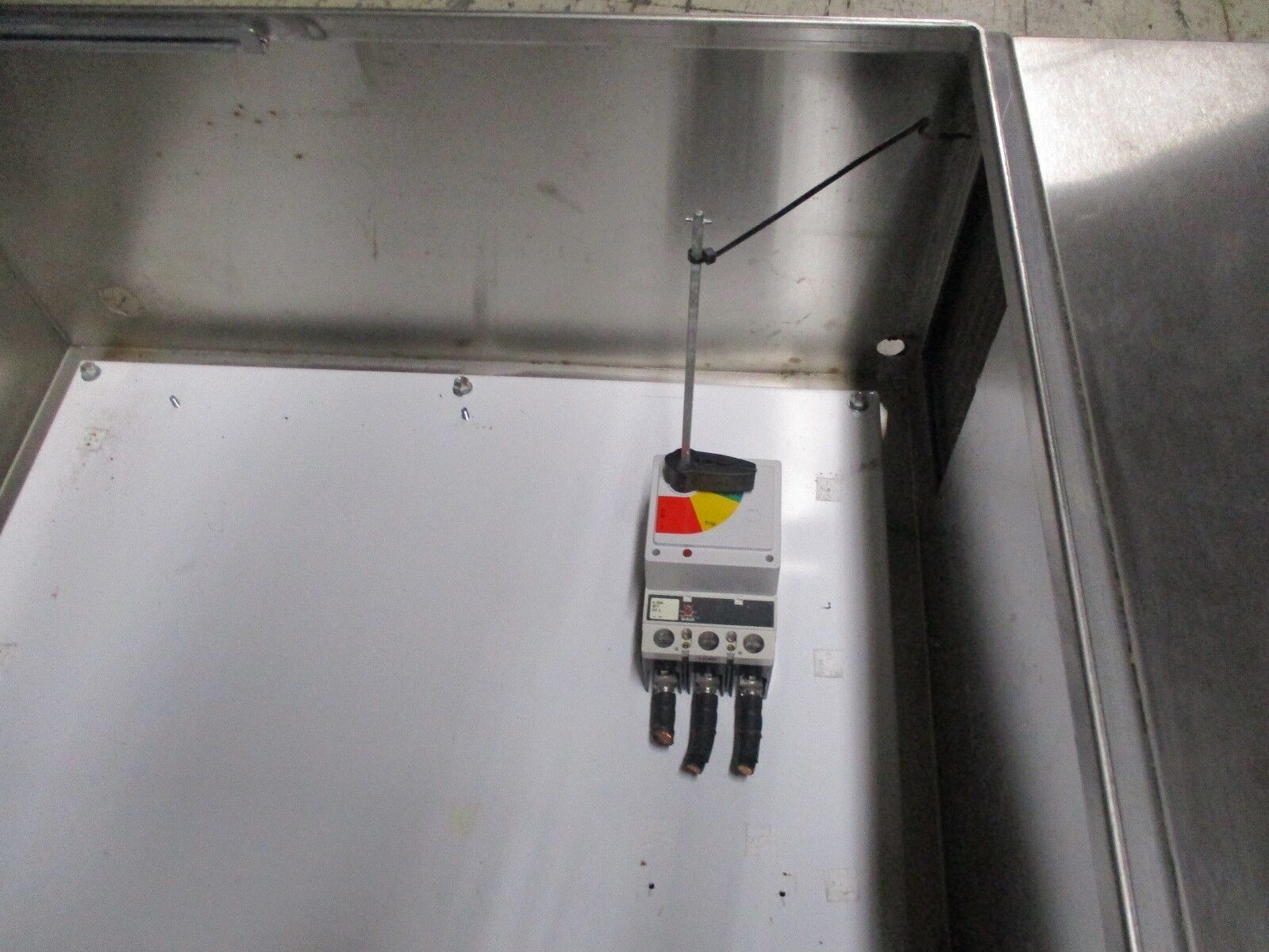 Hoffman / McLean Stainless Steel Enclosure w/ Air Conditioner A48H3616SSGLP3PT