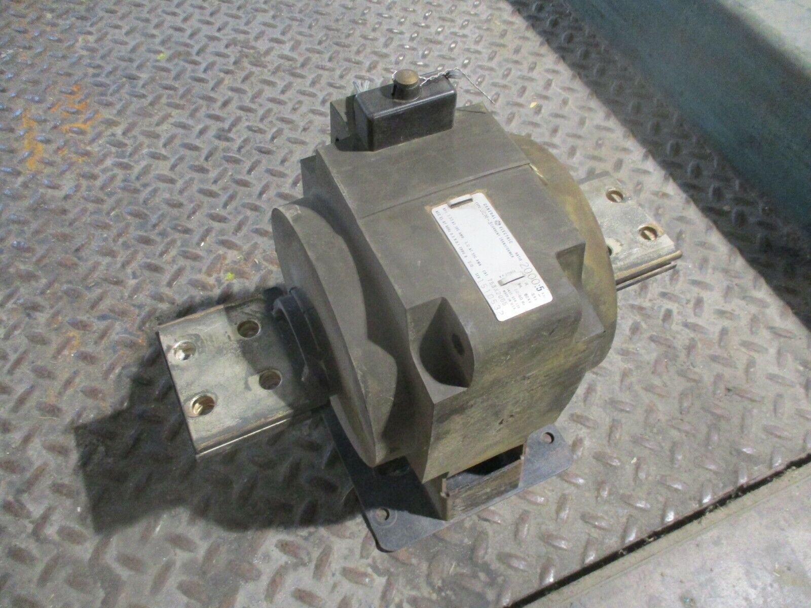 GE Type JCM-3 Current Transformer 753X20G5 Ratio 2000:5A 5KV 60KV BIL 50-60Hz