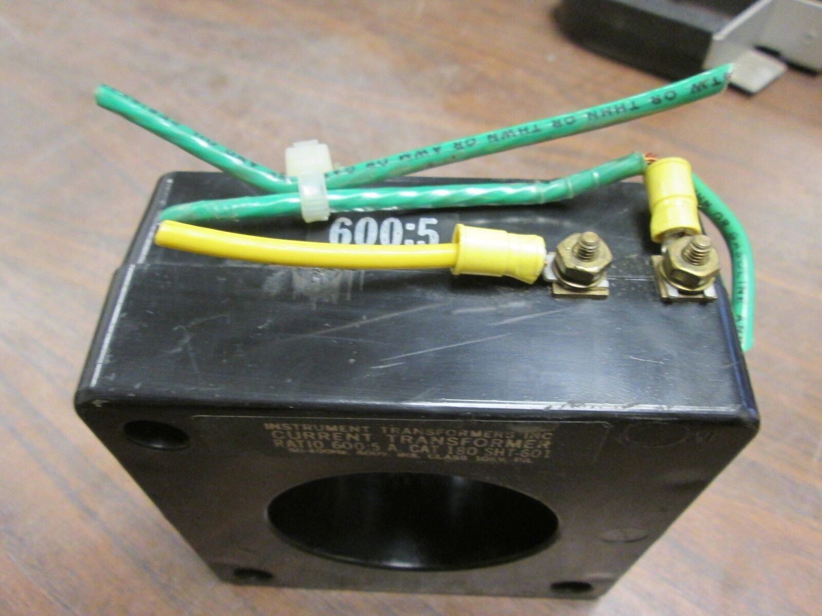 Instrument Transformers Current Transformer 180 SHT-601 Ratio 600:5A 600V Used