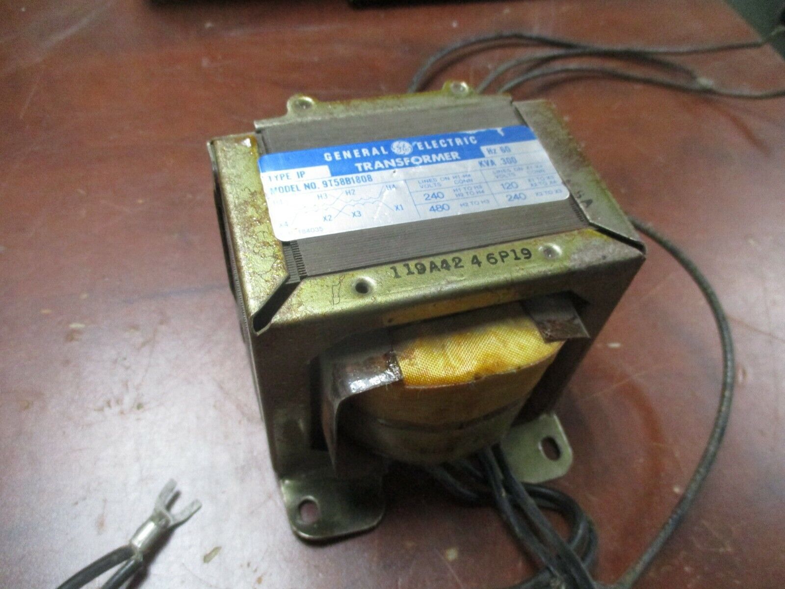 GE Type IP Transformer 9T58B1808 0.300KVA Pri: 240/480V Sec: 120/240V 60Hz Used