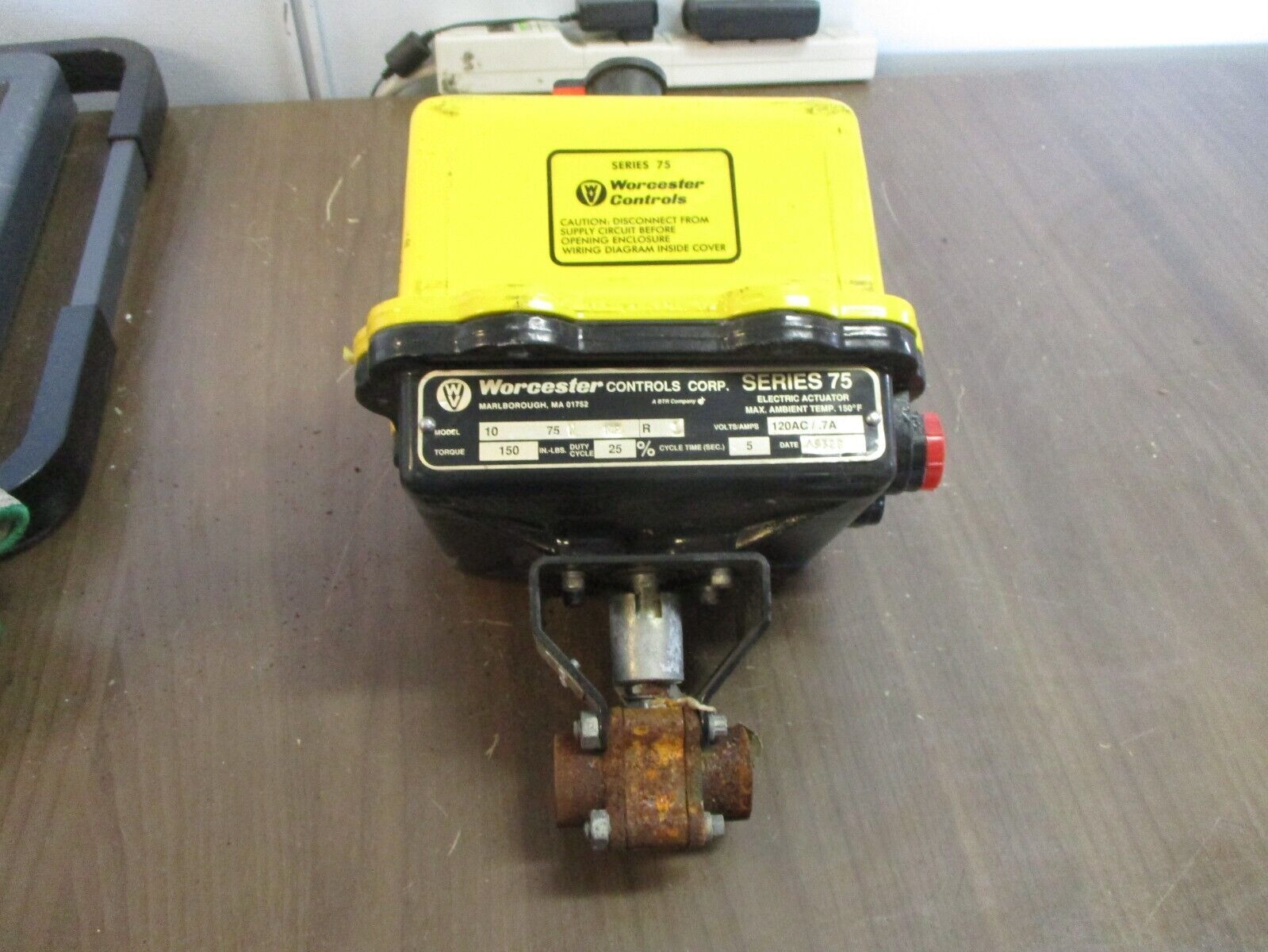 Worcester Actuated Valve 10-75W-M2 R1 150 in-lbs Used