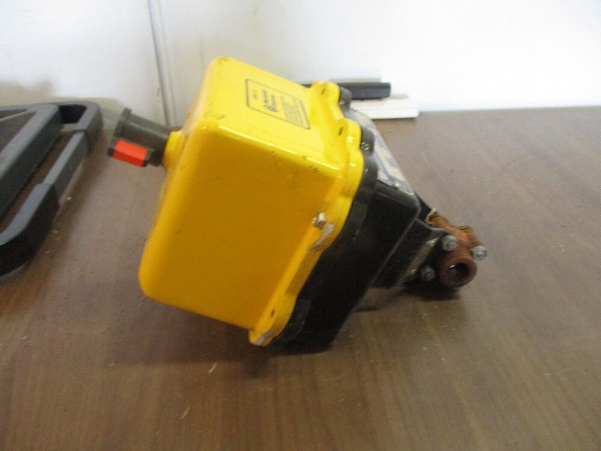 Worcester Actuated Valve 10-75W-M2 R1 150 in-lbs Used