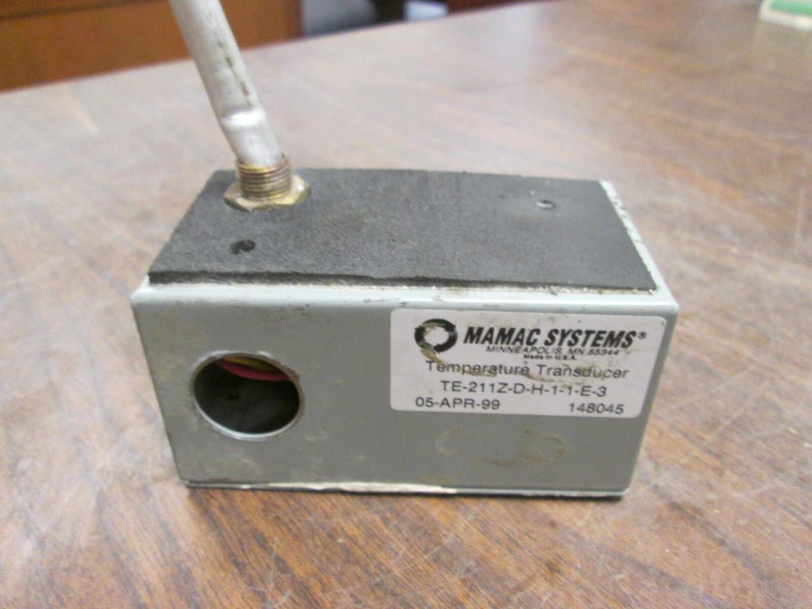 Mamac Systems Temperature Transducer TE-211Z-D-H-1-1-E-3 *Missing Screw* Used
