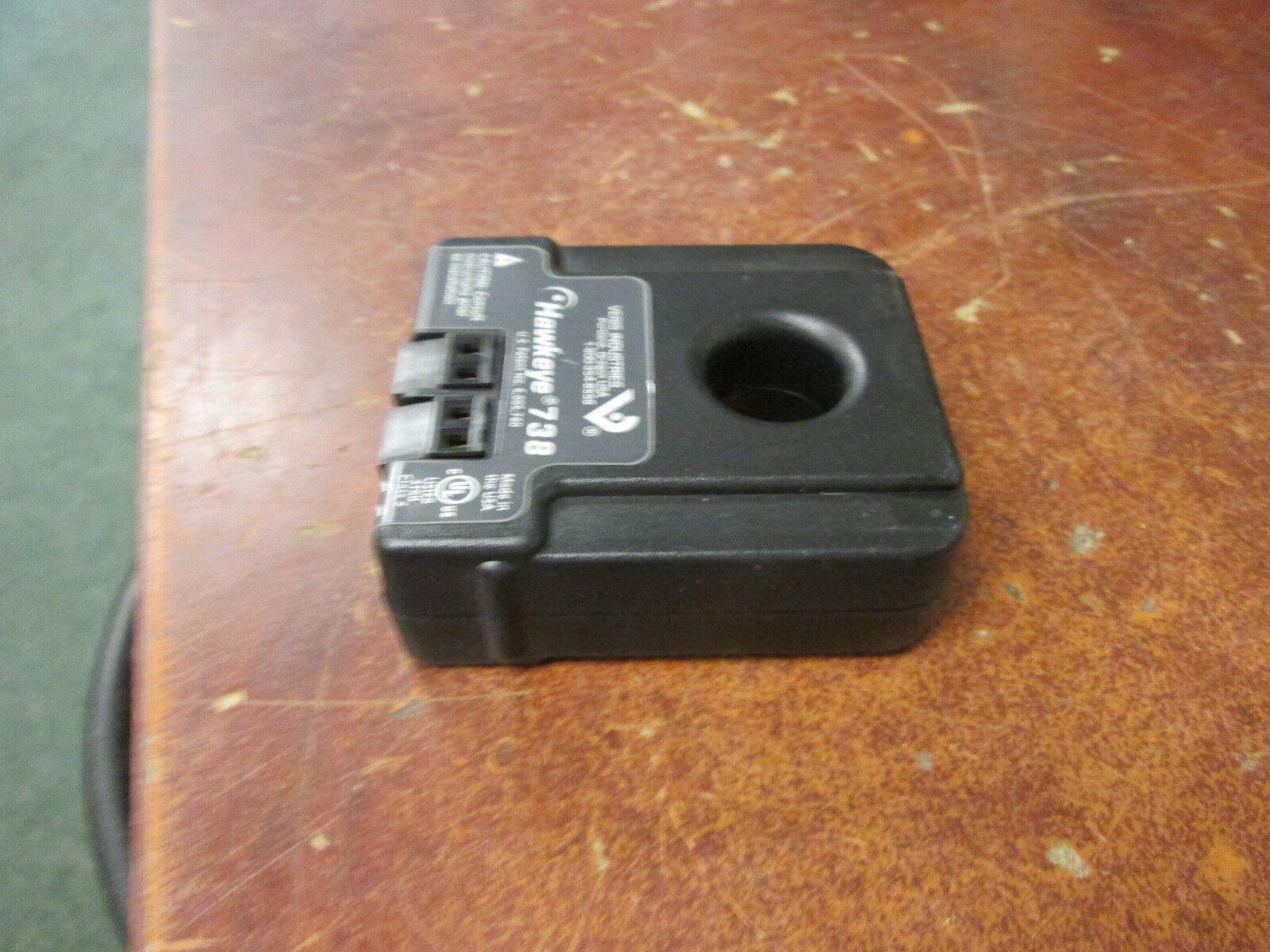Veris Hawkeye Current Sensor 738 135A Max 24V Coil Used