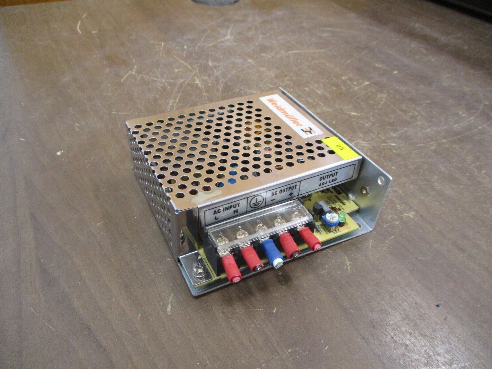 Weidmuller CP E SNT Power Supply 1202580000 50W Output: 12VDC 4.2A Used