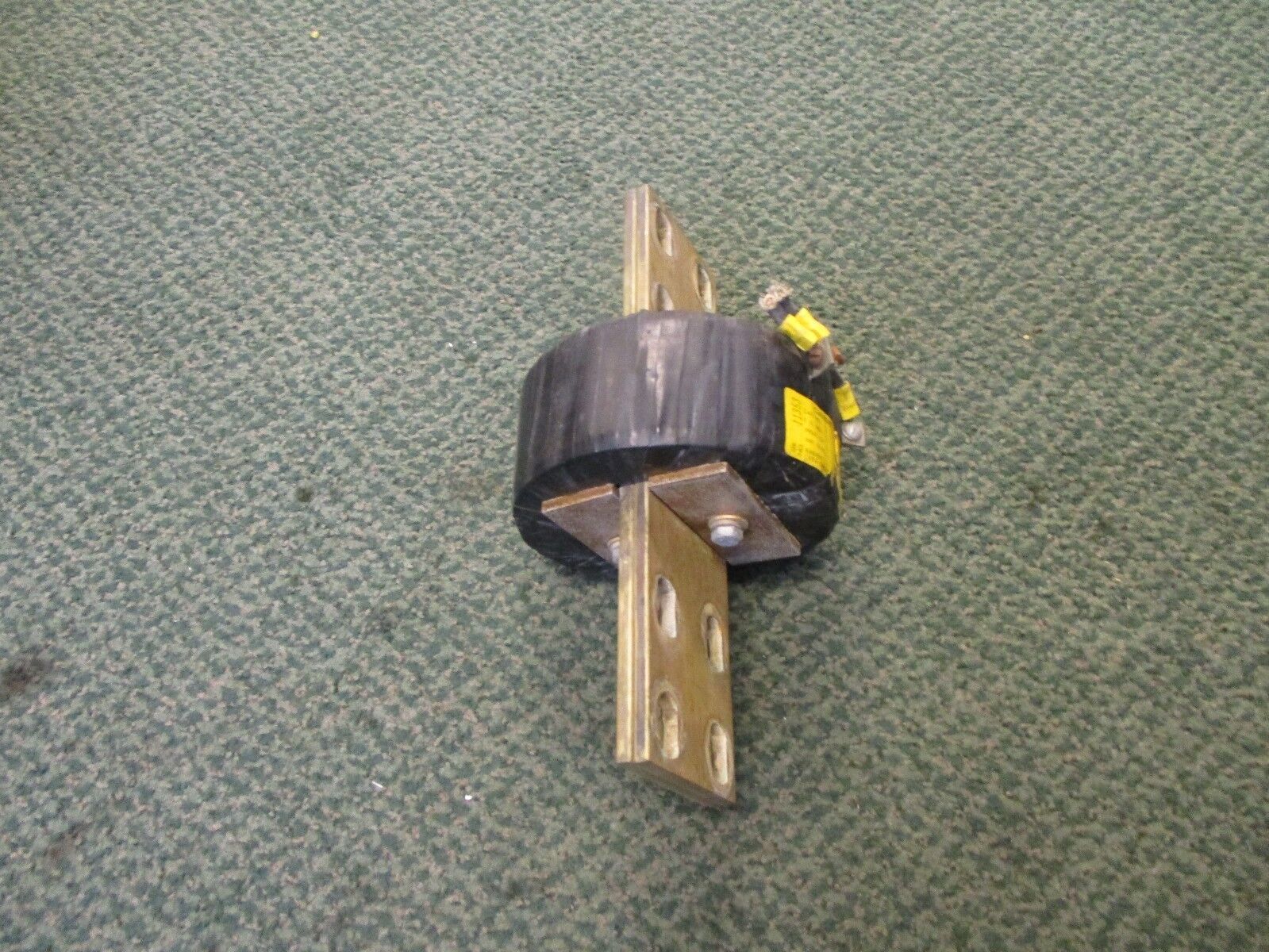 ITE Current Transformer TL-21071-1106 Ratio 1900:5A 25-60Hz Used