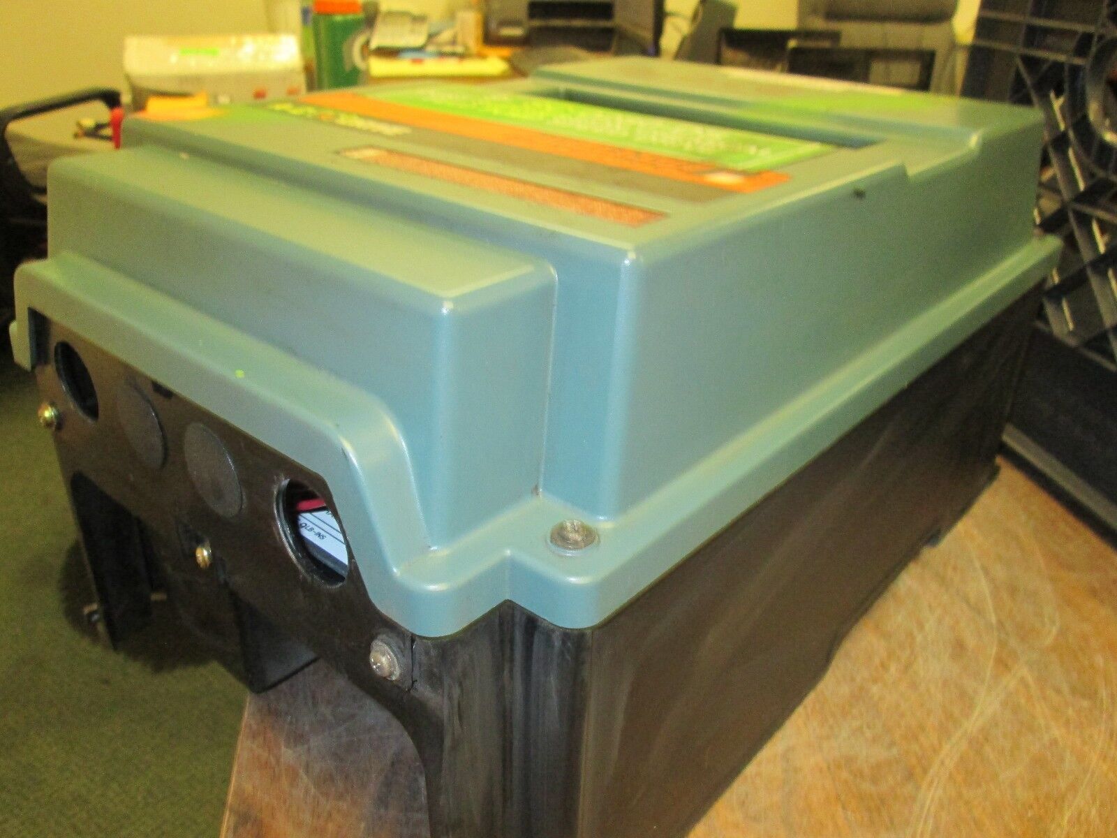 Reliance VS GP-2000 AC Drive 2GU42001 1HP Used