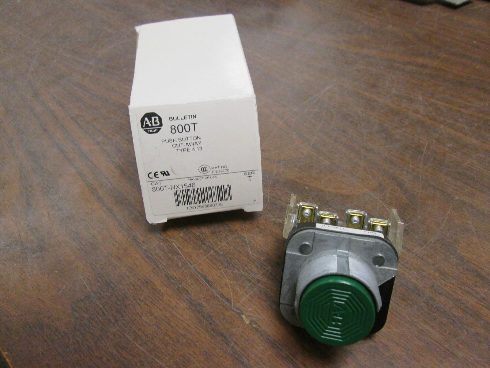 Allen-Bradley Push Button 800T-NX1546 Type 4, 13 *Missing Gaskets* New Surplus
