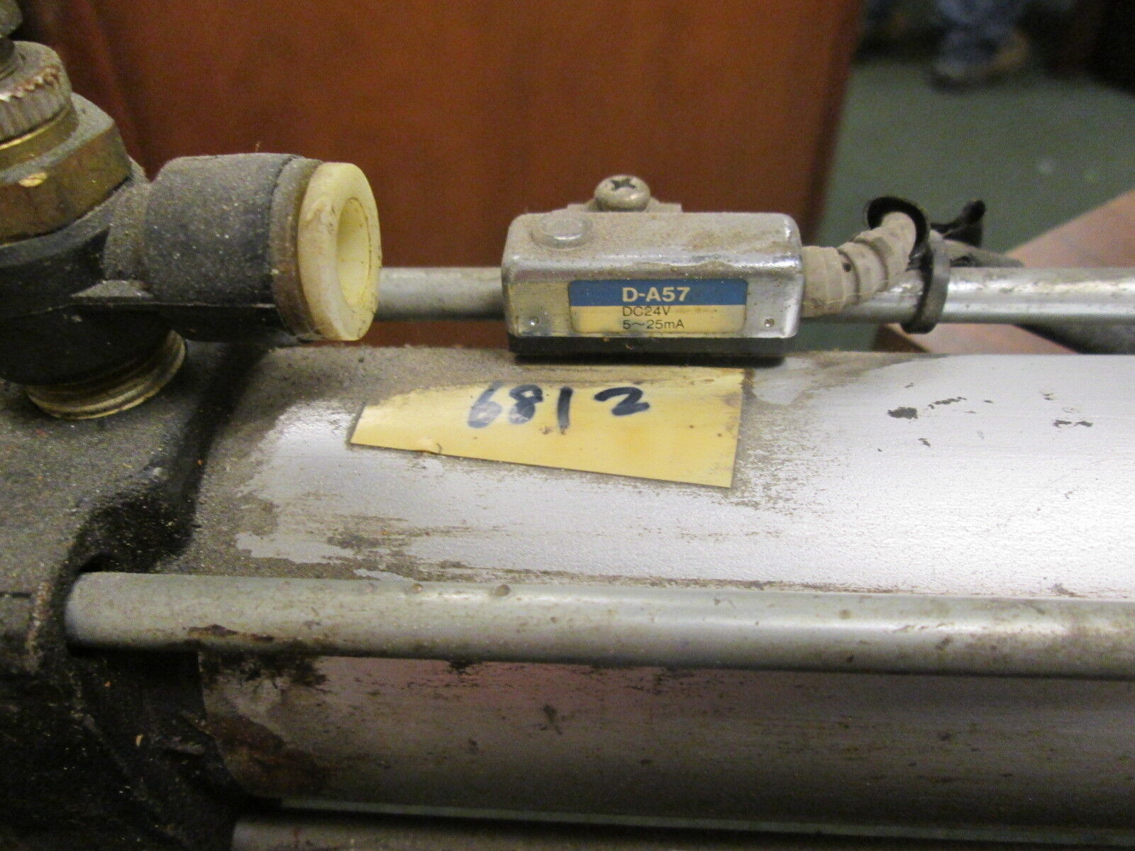 SMC Switch Air Cylinder CDA1 N50-500 Max Press: 9.9 kgf/cm² Used