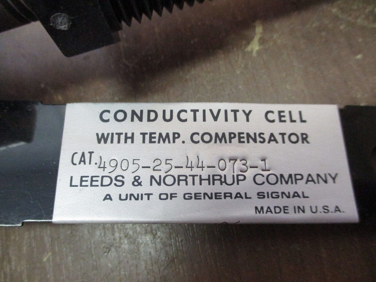 Leeds & Northrup Conductivity Cell 4905-25-44-073-1 w/ Temp. Compensator Used