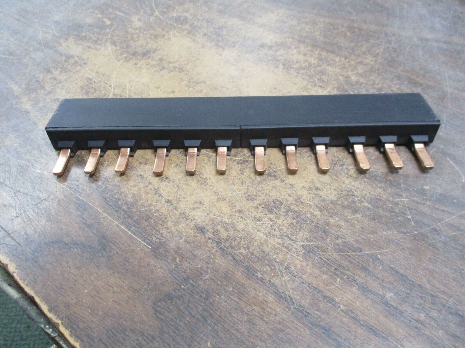 Siemens Bus Bar 3RV1935-1C 108A 600V Used