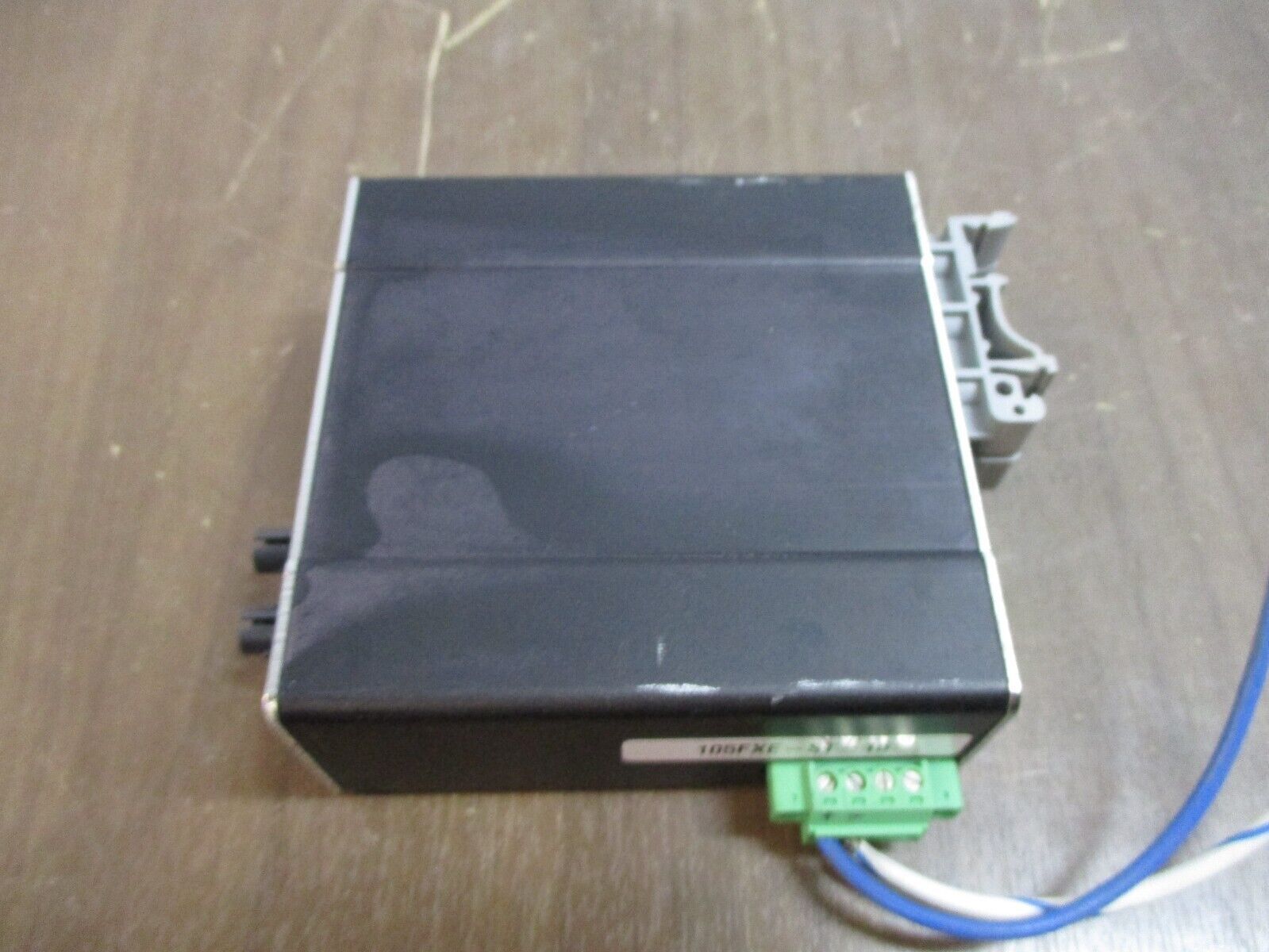 N-Tron 105FX 5-Port Ethernet Switch 105FXE-ST-15 Used