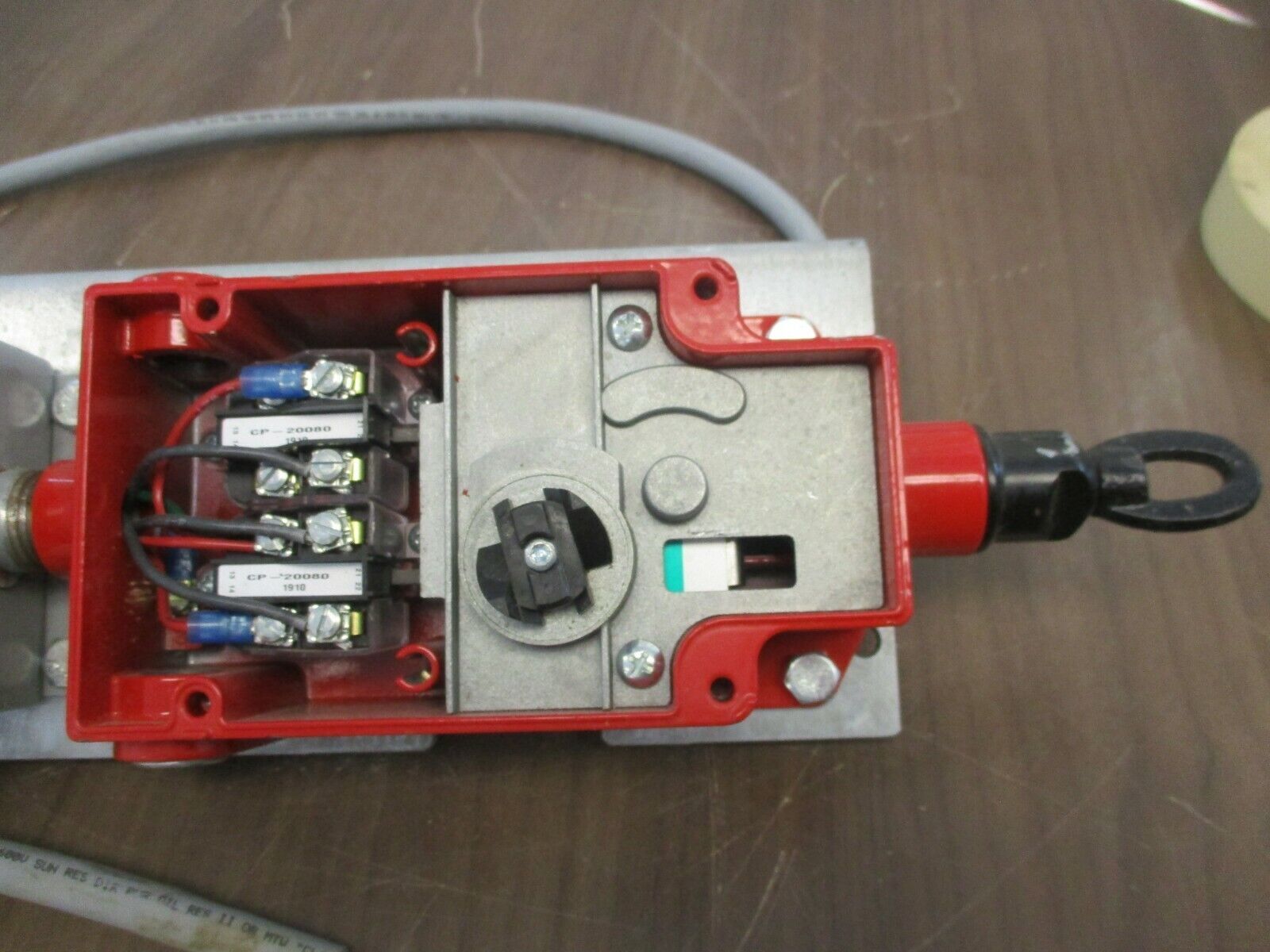 Honeywell Micro Switch Cable-Pull Switch 1CPSA2-F03 w/ Mounting Plate *No Front*