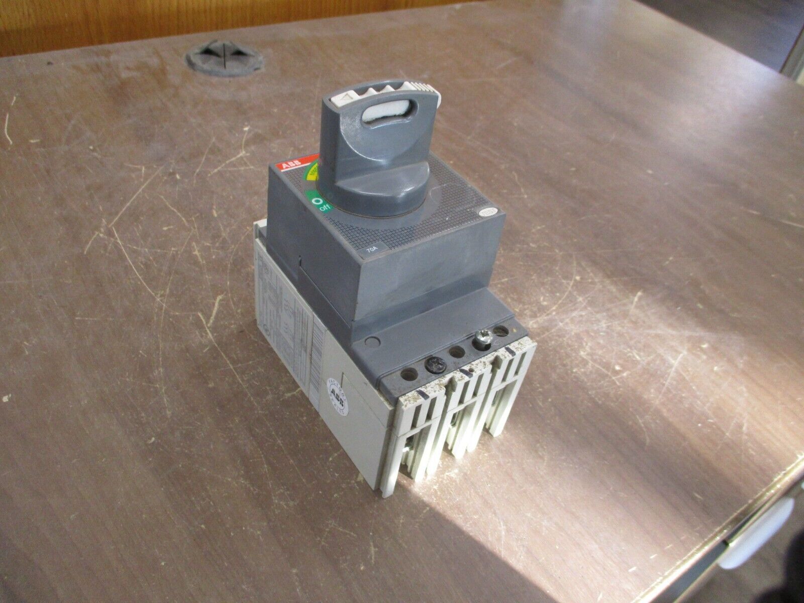 ABB SACE Tmax Breaker Disconnect T1N 70 70A 600V 3P Used