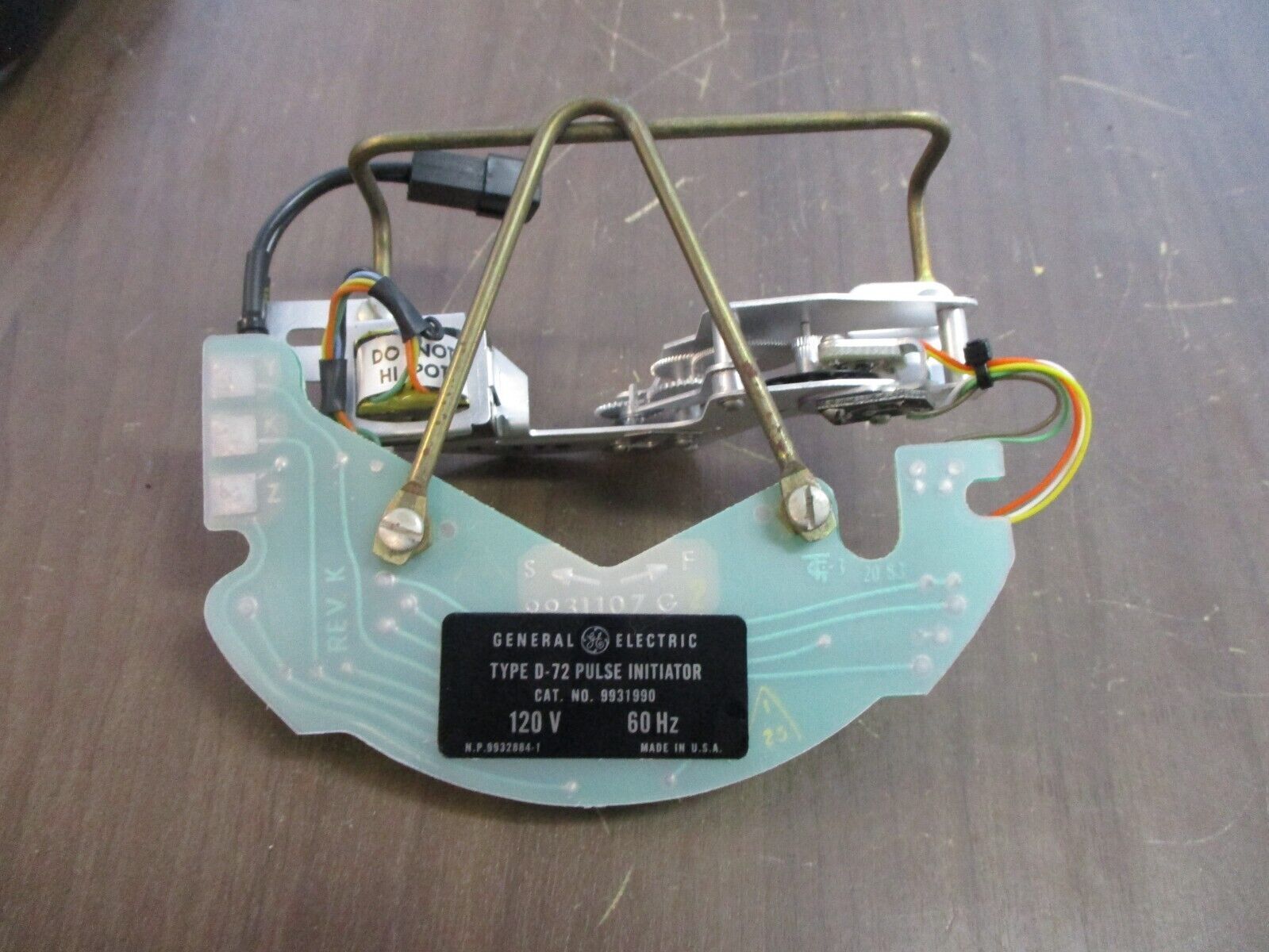 GE Type D-72 Pulse Initiator 9931990 120V 60Hz Used