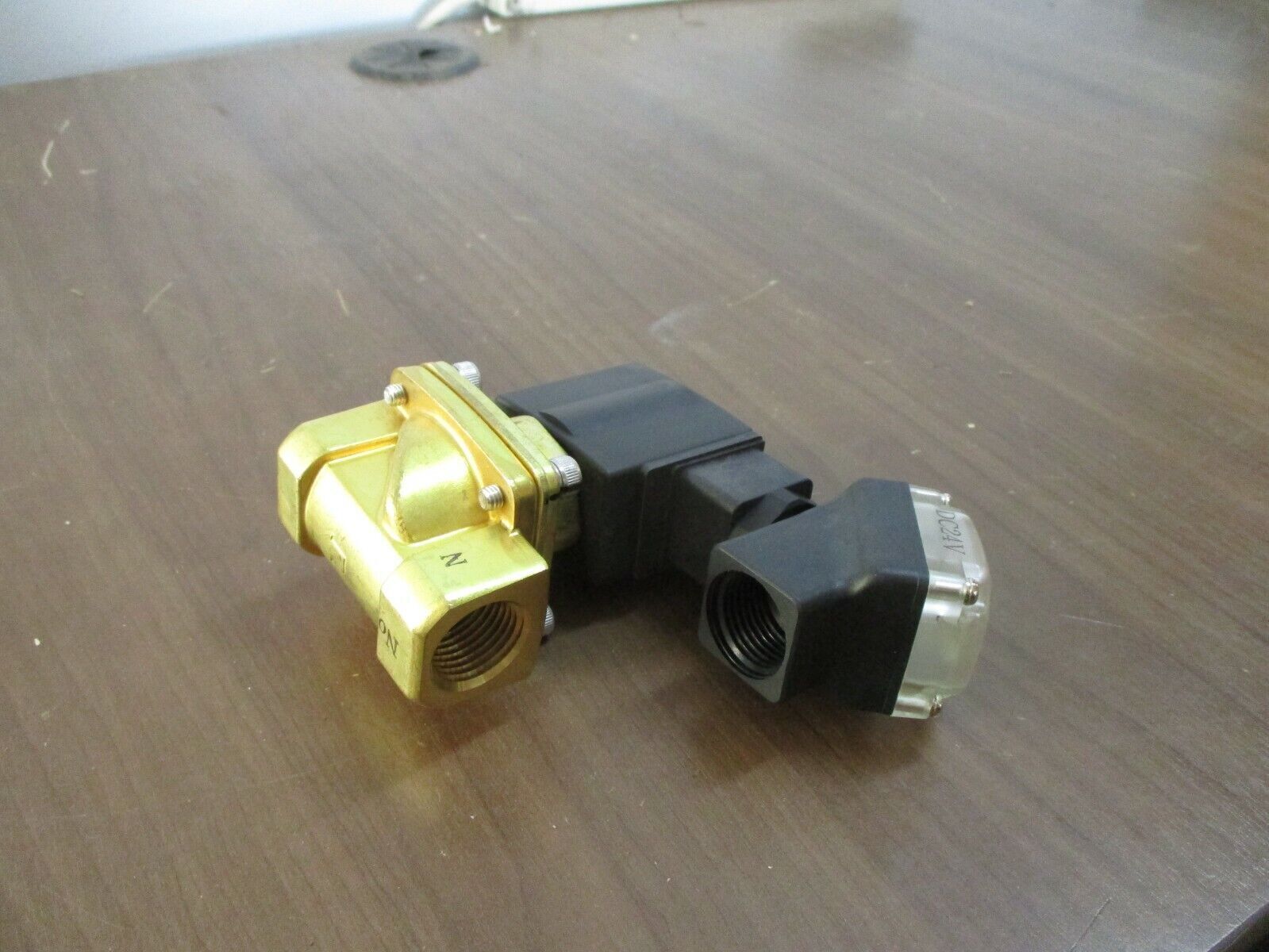 SMC Solenoid Valve VXZ2240-04N-5TZ1 24VDC *No Box* New Surplus