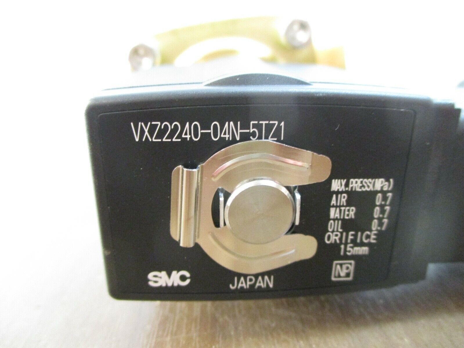 SMC Solenoid Valve VXZ2240-04N-5TZ1 24VDC *No Box* New Surplus