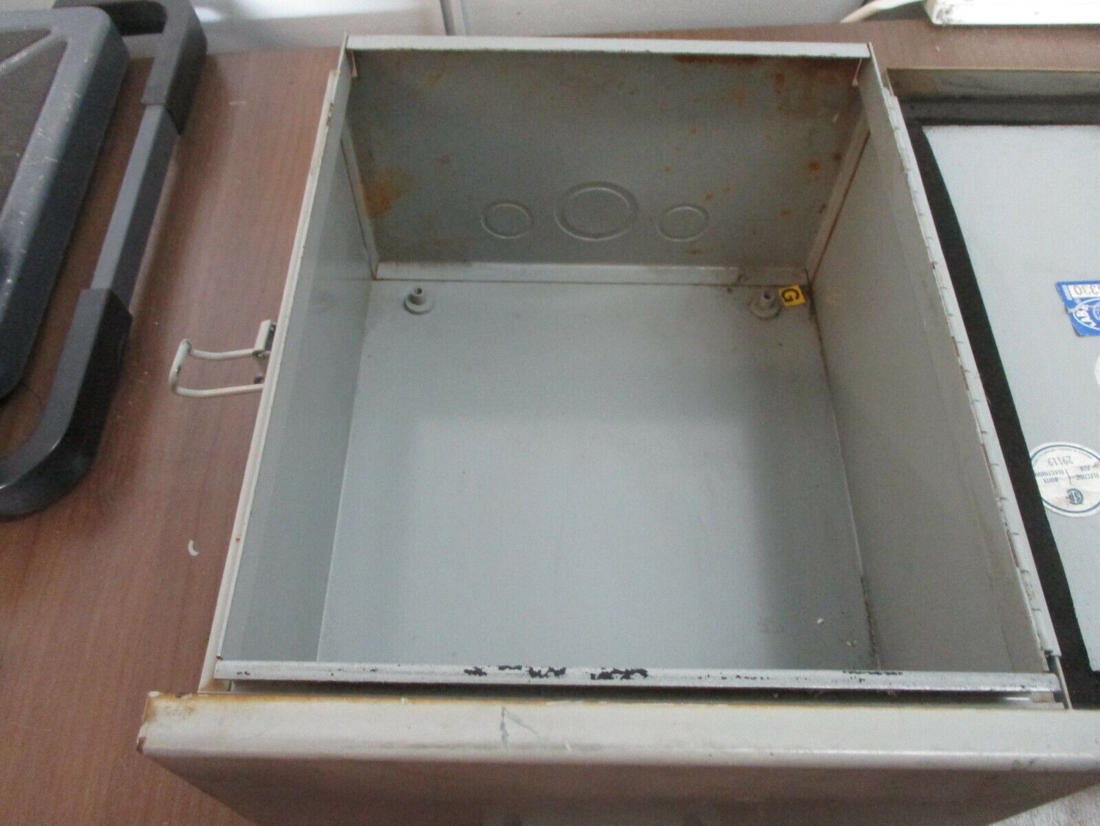 Wiegmann Type 3R Enclosure Size: 12x10x6" Used