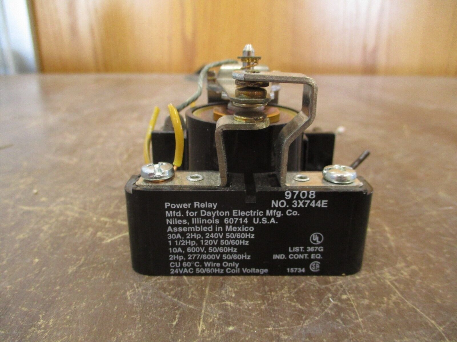 Dayton Power Relay 3X744E 24V Coil Used