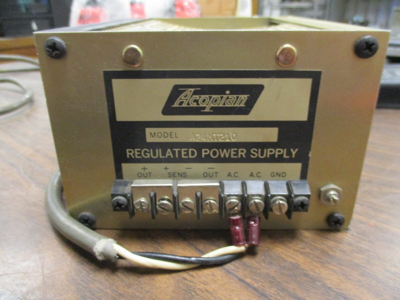 Acopian Regulated Power Supply A24MT210 *Dented Top* Used