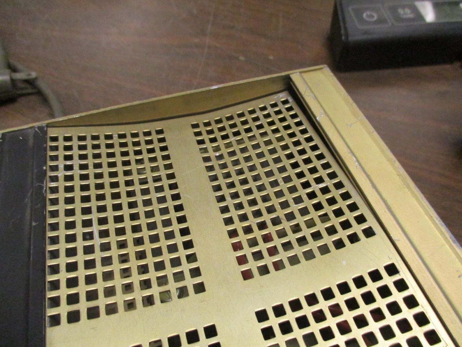 Acopian Regulated Power Supply A24MT210 *Dented Top* Used