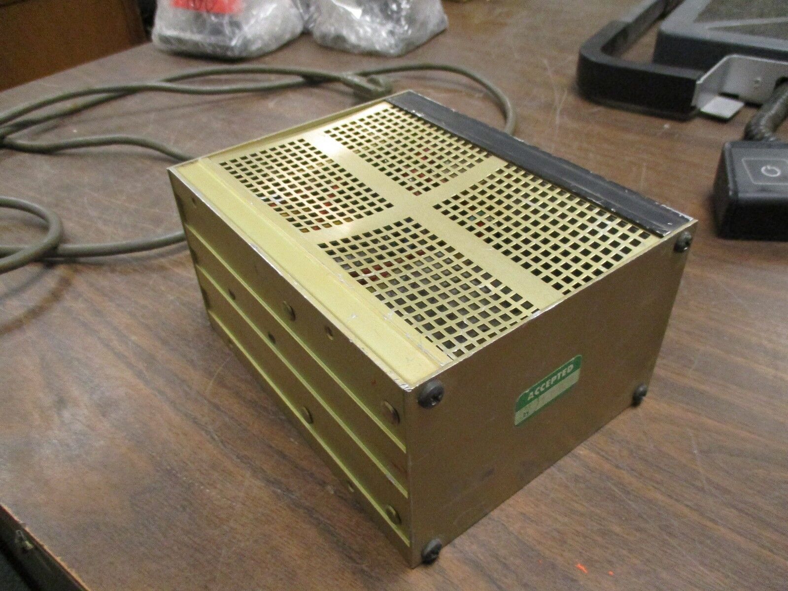 Acopian Regulated Power Supply A24MT210 *Dented Top* Used