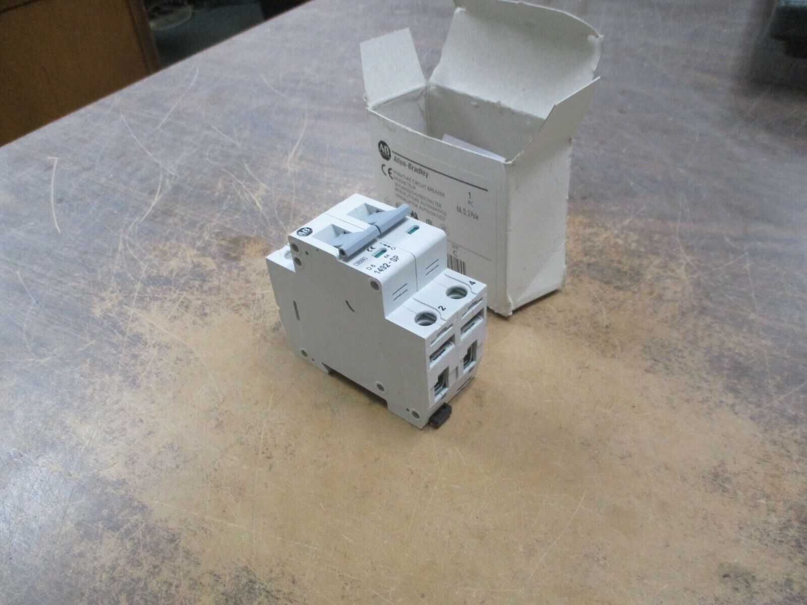 Allen-Bradley Circuit Breaker 1492-SP2D060 Ser. C 6A 2P New Surplus