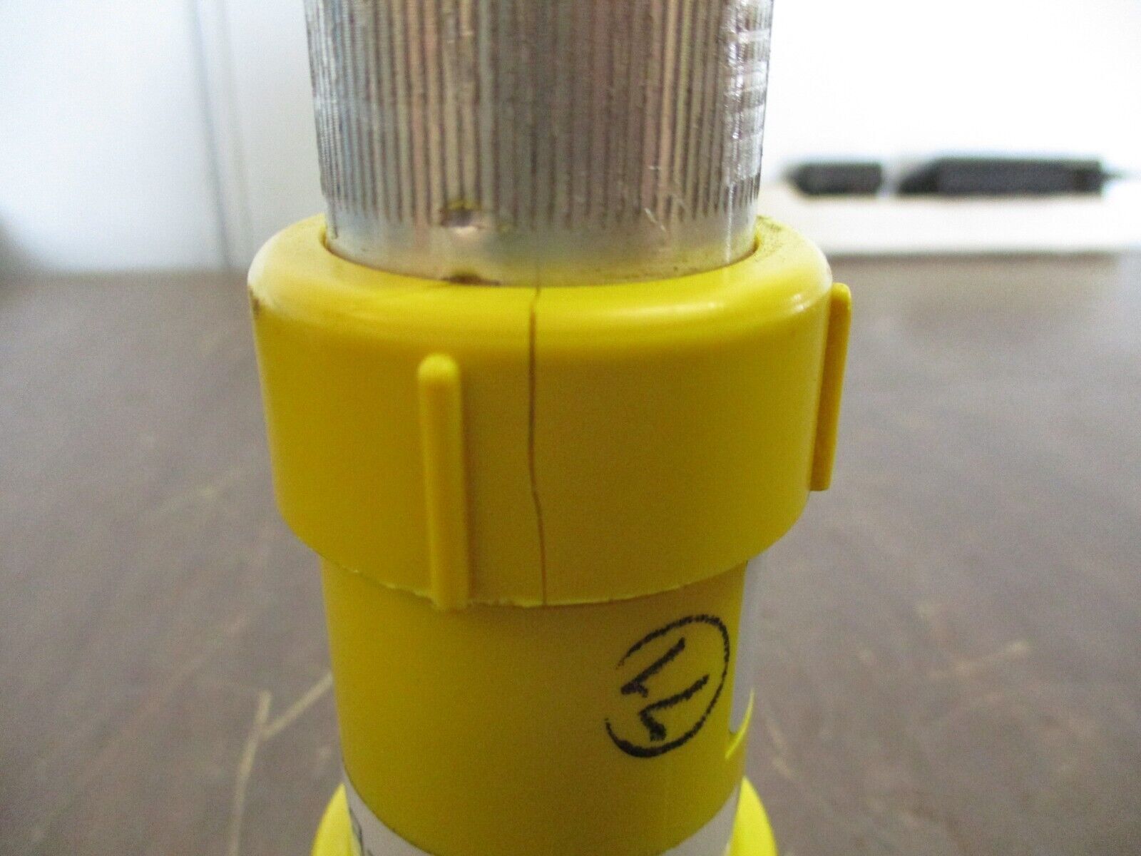 T&B RussellStoll Connector 9C23U0 20A 600V *Conduit End* Used