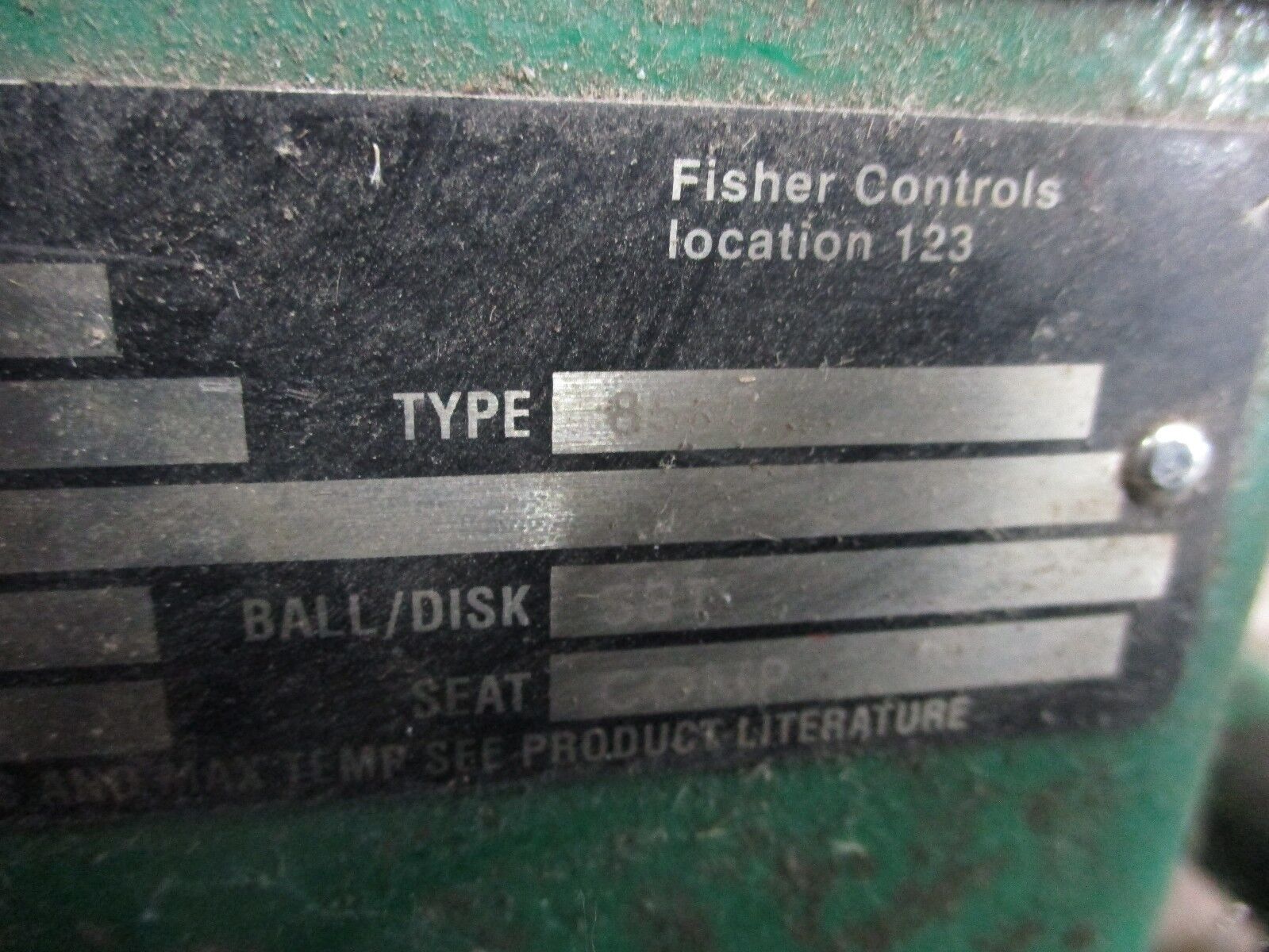 Fisher Diaphragm Control Valve w/ Positioner 1052 / 8580 Used