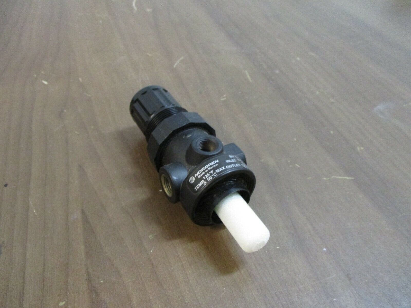 Norgren Filter Regulator B07-101-M3KG Inlet: 150PSIG Outlet: 100PSIG Used
