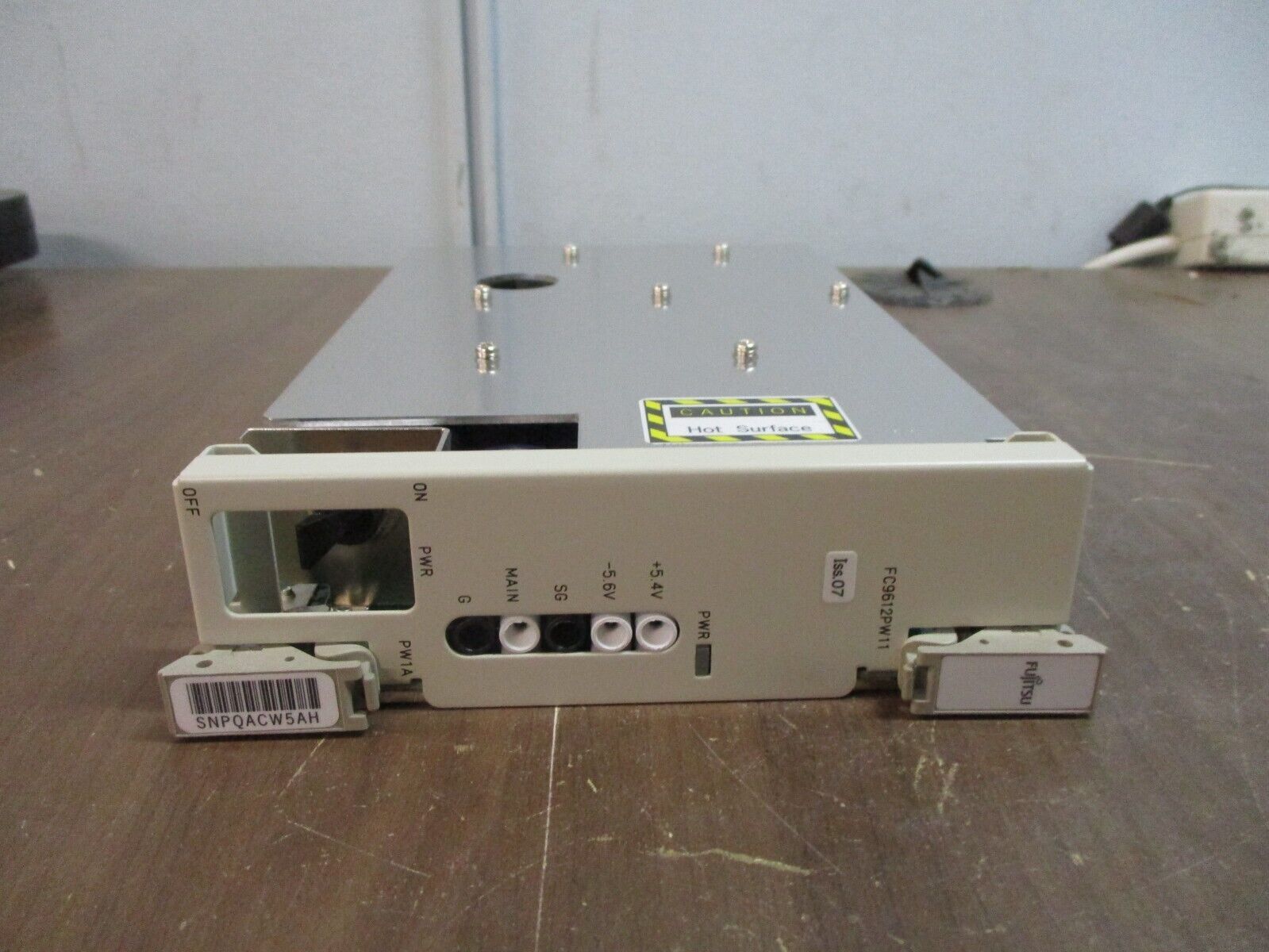 Fujitsu Power Supply Unit SNPQACW5AH Iss. 07 FC9612PW11 / PW1A Used