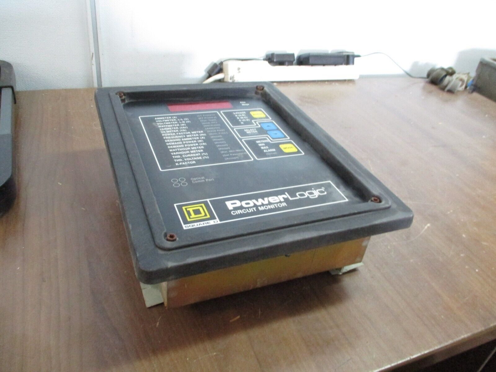 Square D Power Logic Circuit Monitor 3020 CM-2050 100-264VAC 50/60Hz Used