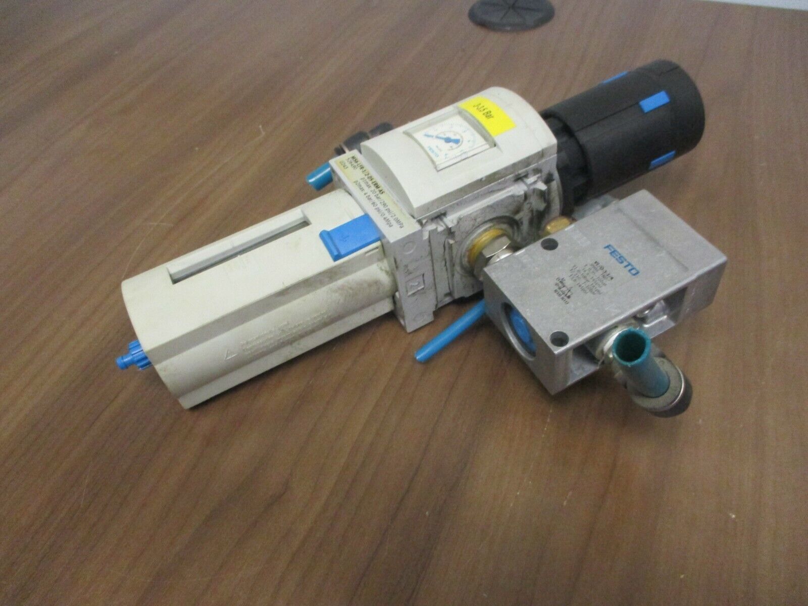 Festo Filter Regulator w/ Solenoid MS6-LFR-1/2-D5-ERM-AS 60/290PSI Used